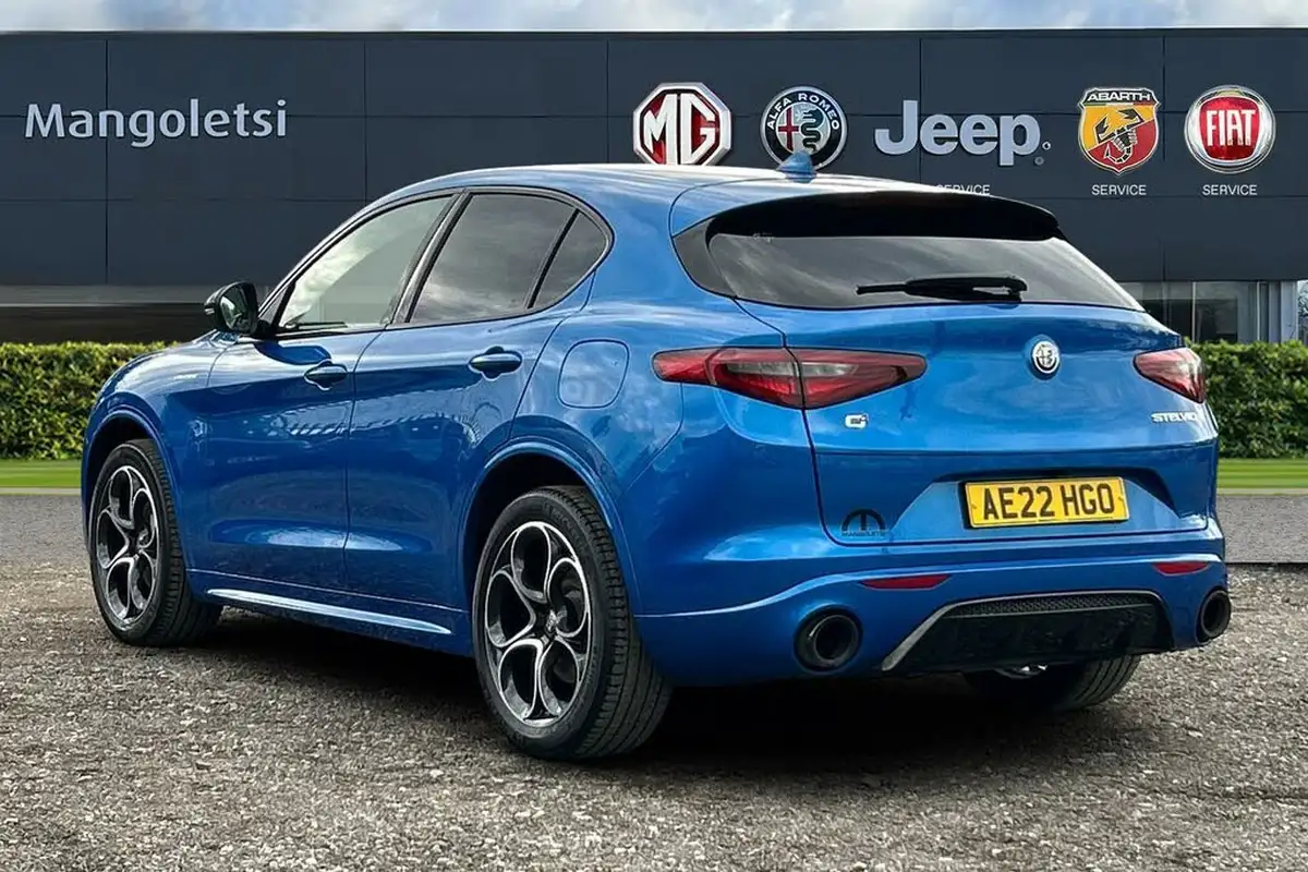 2022-alfa-romeo-stelvio-20-veloce-big-2