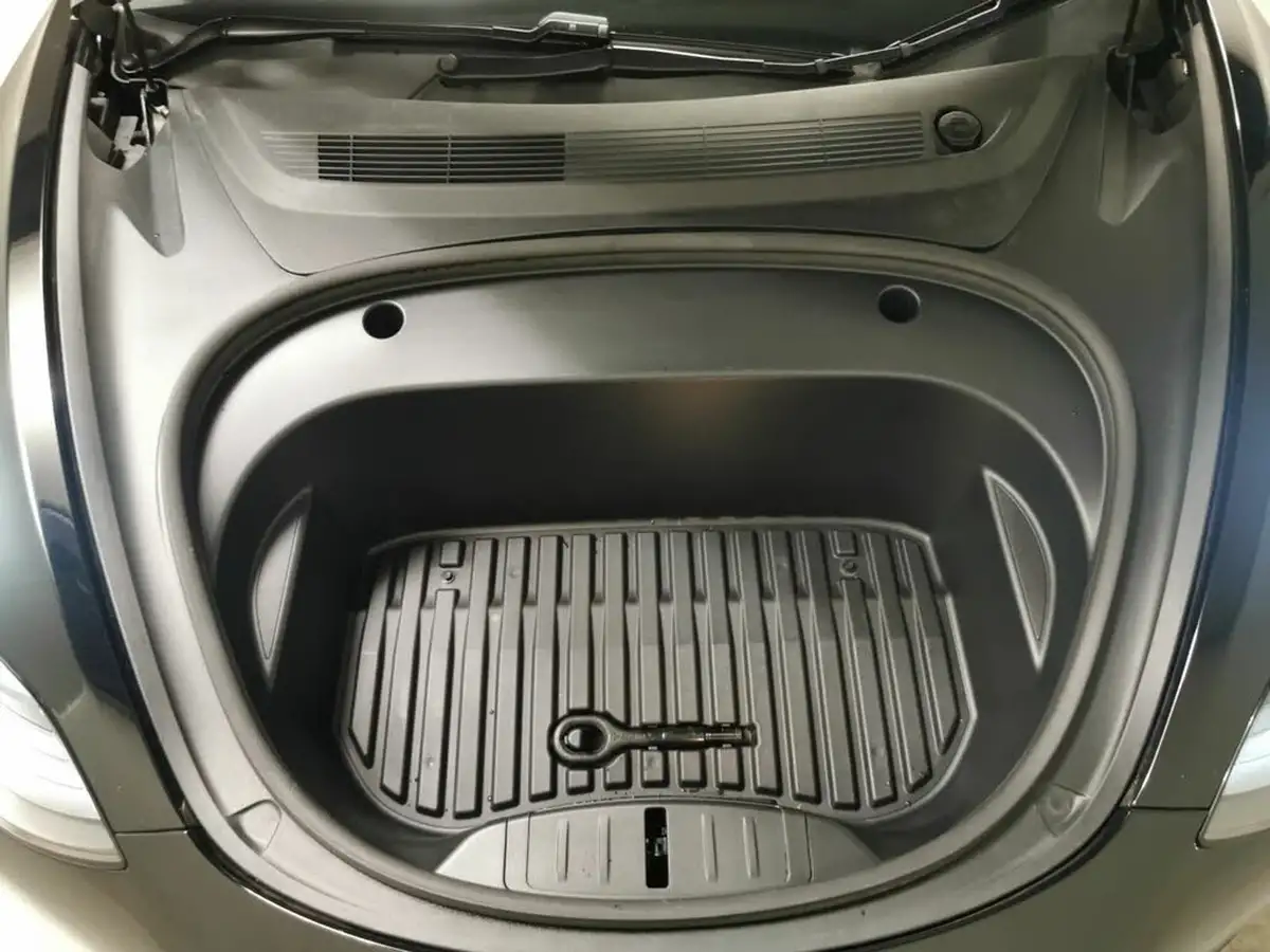 2022-tesla-model-3-e-rwd-big-40