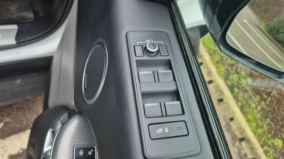 2017-land-rover-range-rover-sport-30-sd-v6-autobiography-dynamic-306hp-big-16