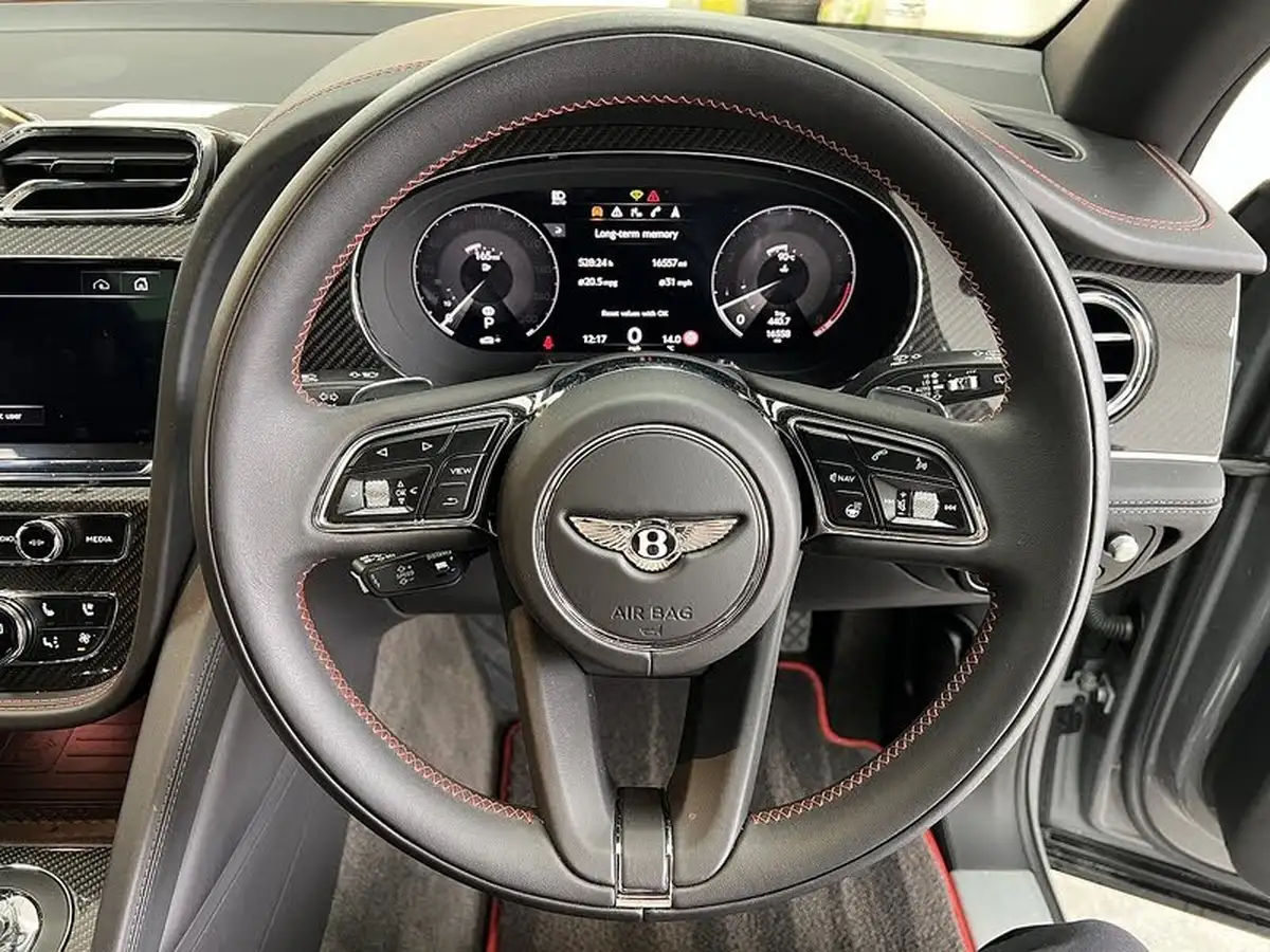 2023-bentley-bentayga-40-v8-s-big-13