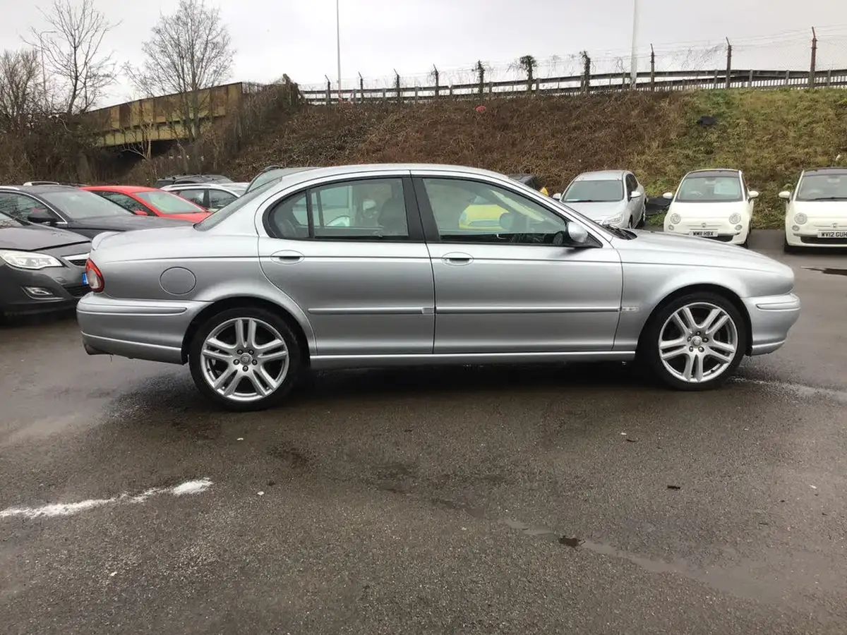 2007-jaguar-x-type-25-sport-saloon-4d-auto-big-7