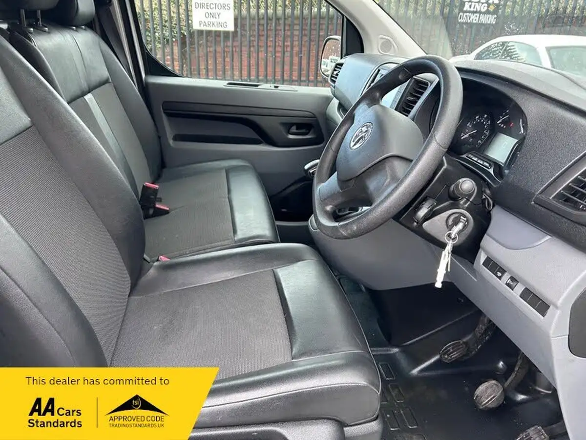 2020-vauxhall-vivaro-15td-2900-l2h1-dynamic-big-12