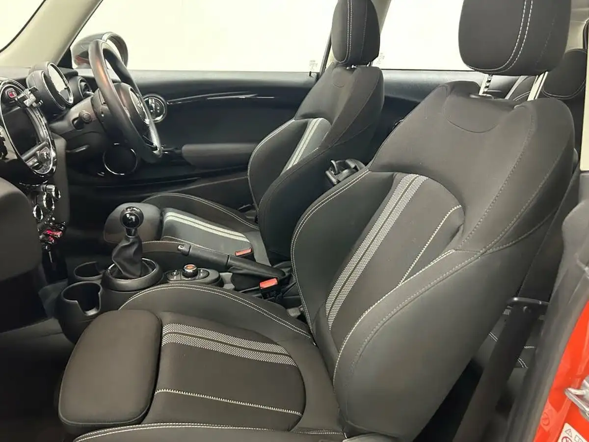 2019-mini-cooper-20-cooper-s-classic-189bhp-hatchback-3d-big-42