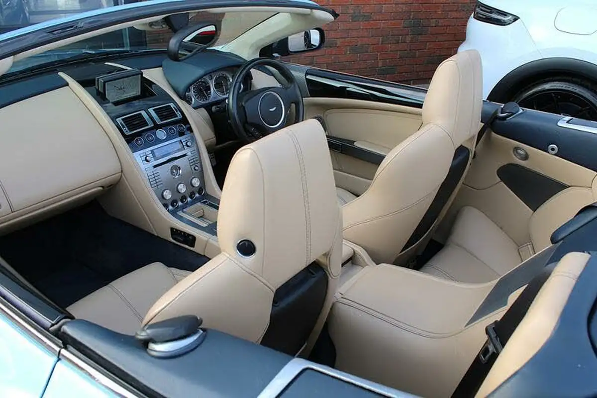 2008-aston-martin-db9-59-volante-touchtronic-ii-big-32