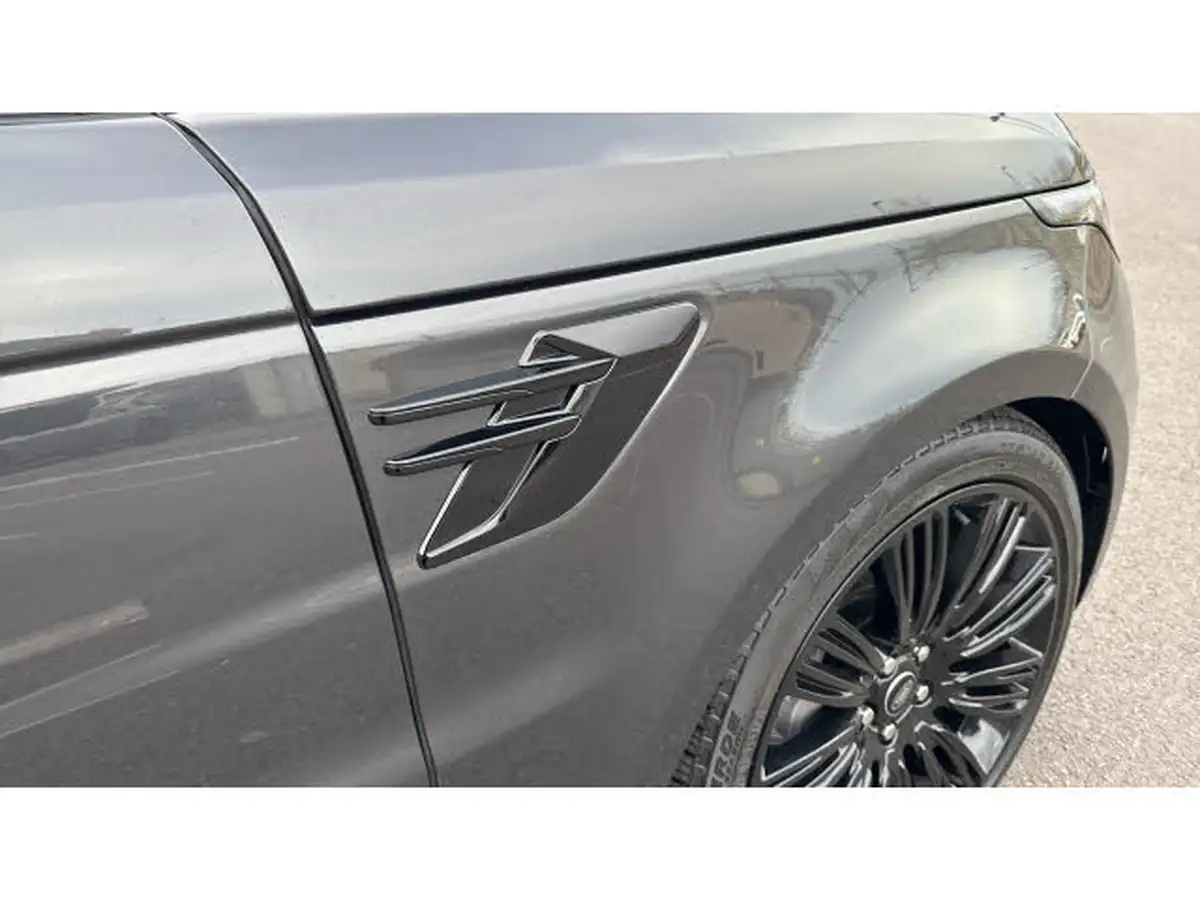 2022-land-rover-range-rover-sport-30-d300-hse-dynamic-black-big-21