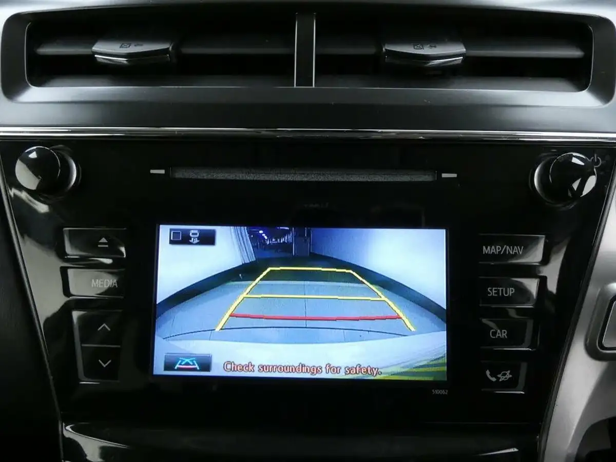 2019-toyota-prius-18-vvt-i-excel-big-11