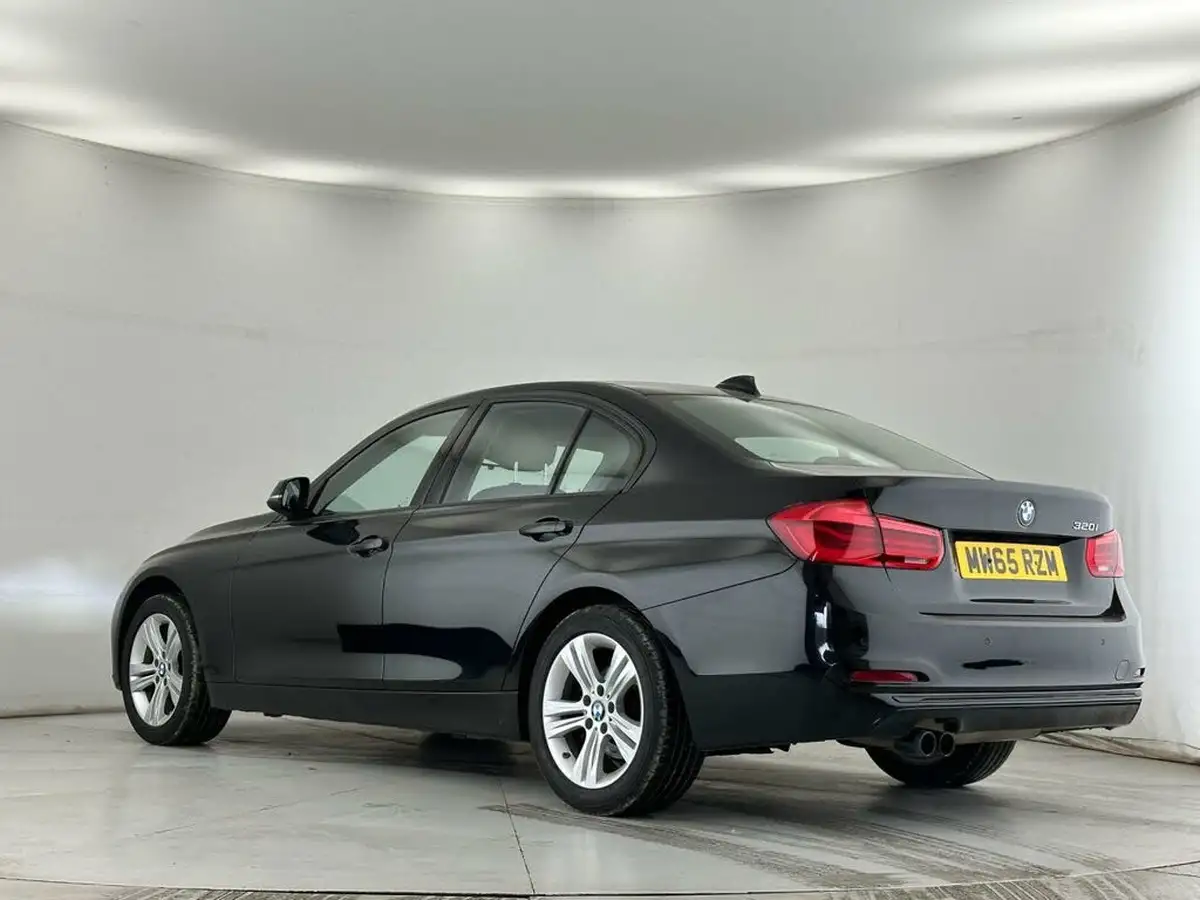 2015-bmw-3-series-20-320i-sport-saloon-4d-1998cc-big-3