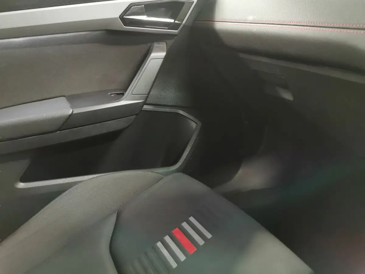 2019-seat-ibiza-10-mpi-fr-big-18