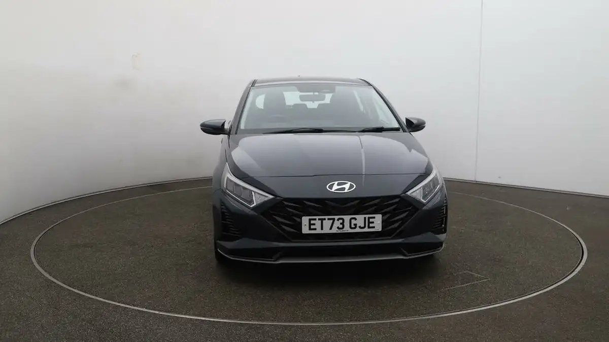 2024-hyundai-i20-10-t-gdi-advance-big-2
