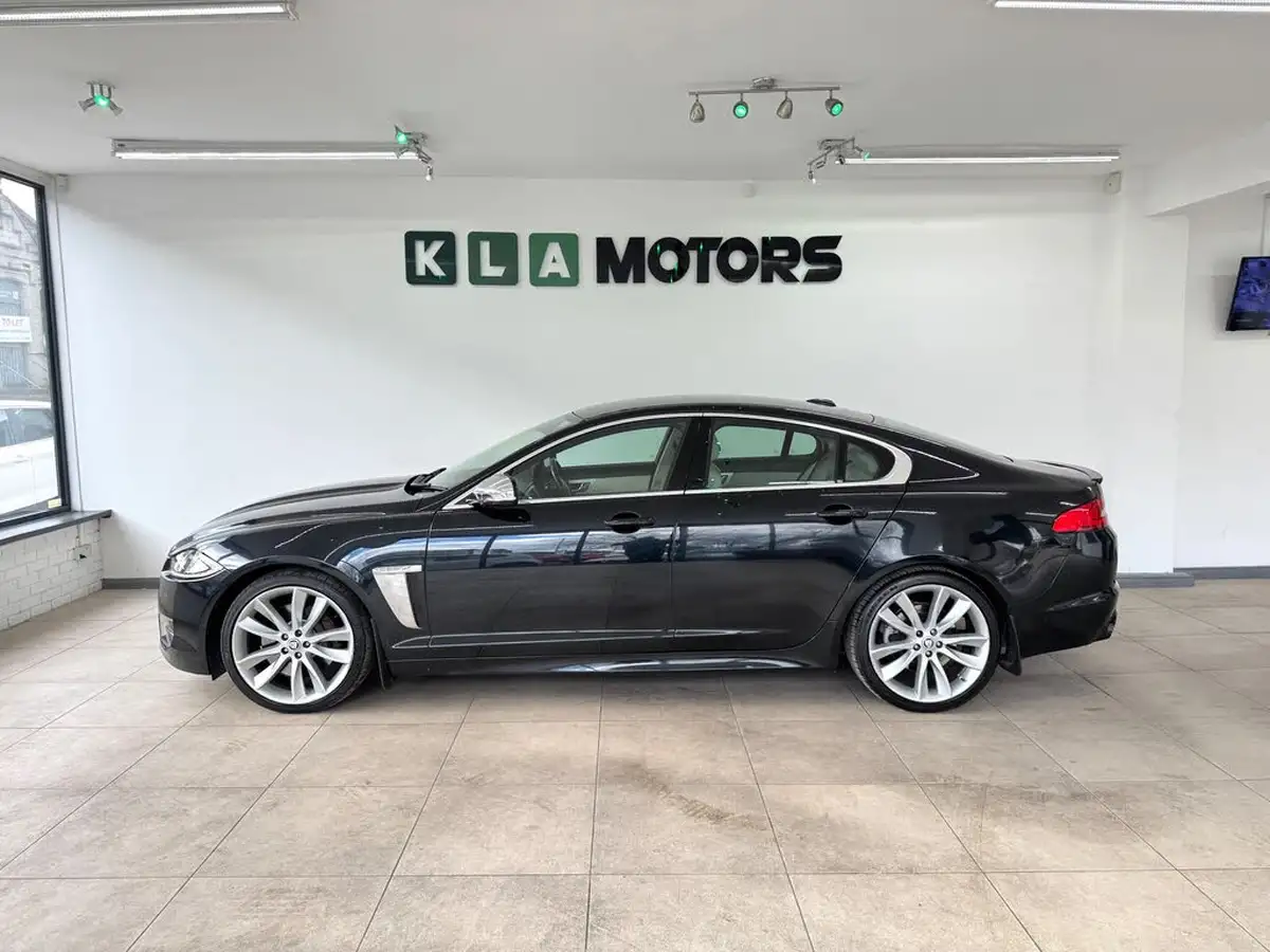 2011-jaguar-xf-30td-s-portfolio-big-1