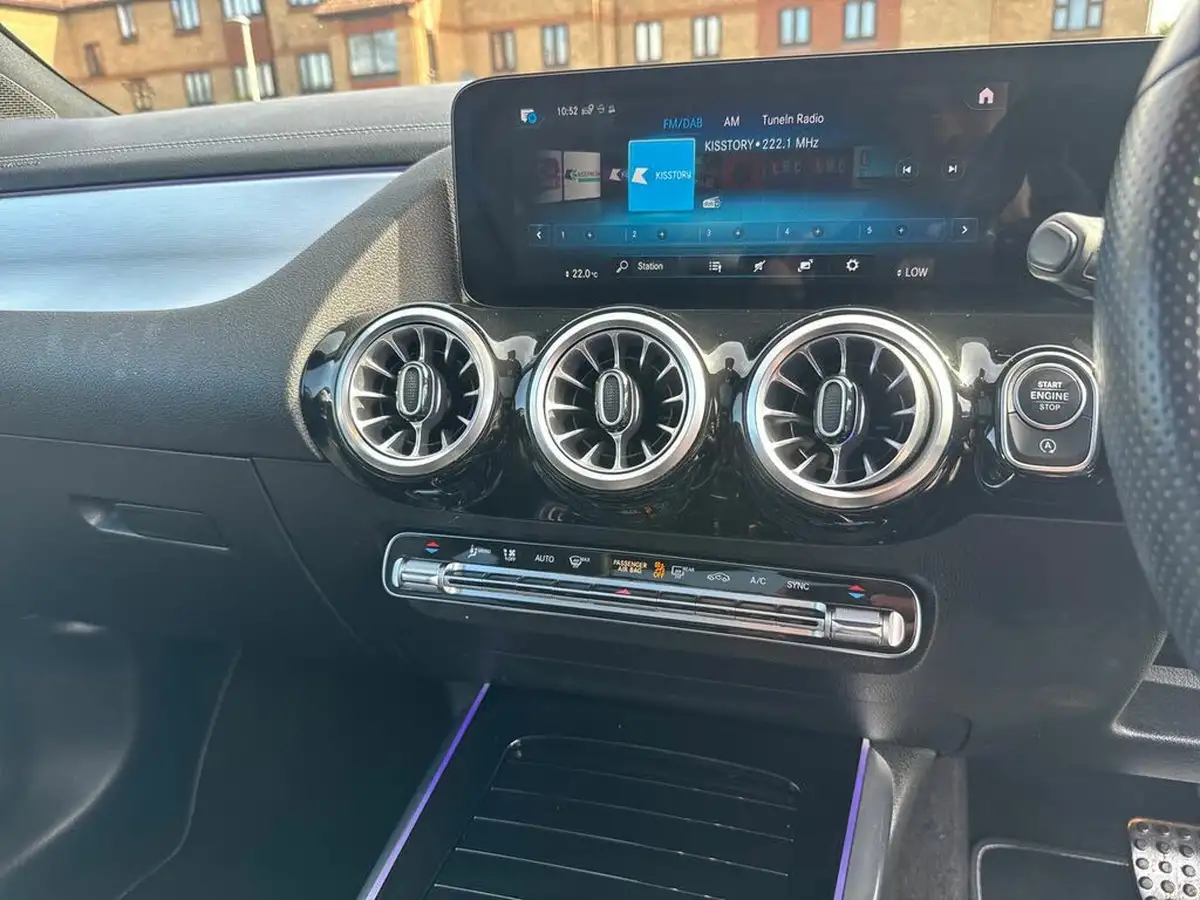 2022-mercedes-benz-b-class-13-b200-amg-line-premium-plus-edition-big-21