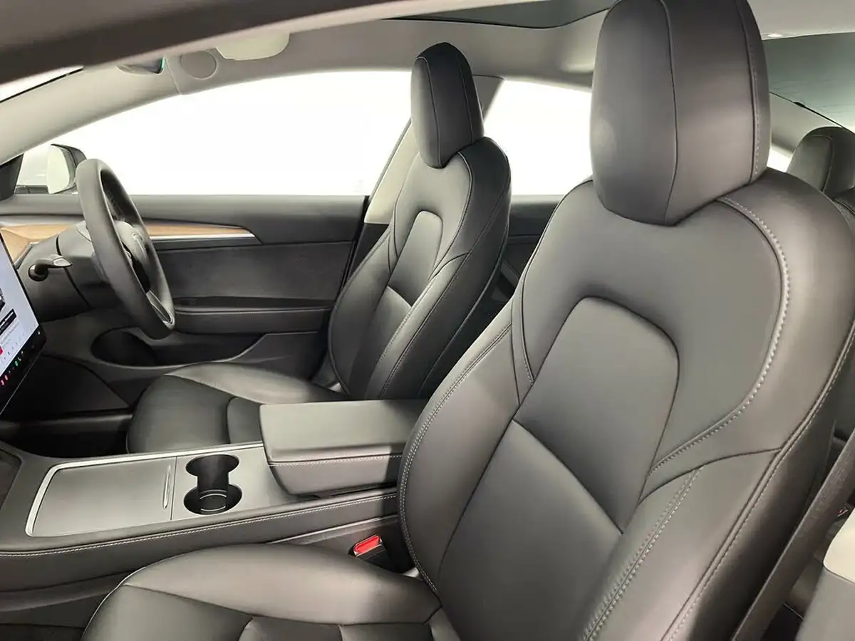 2022-tesla-model-3-e-long-range-big-7