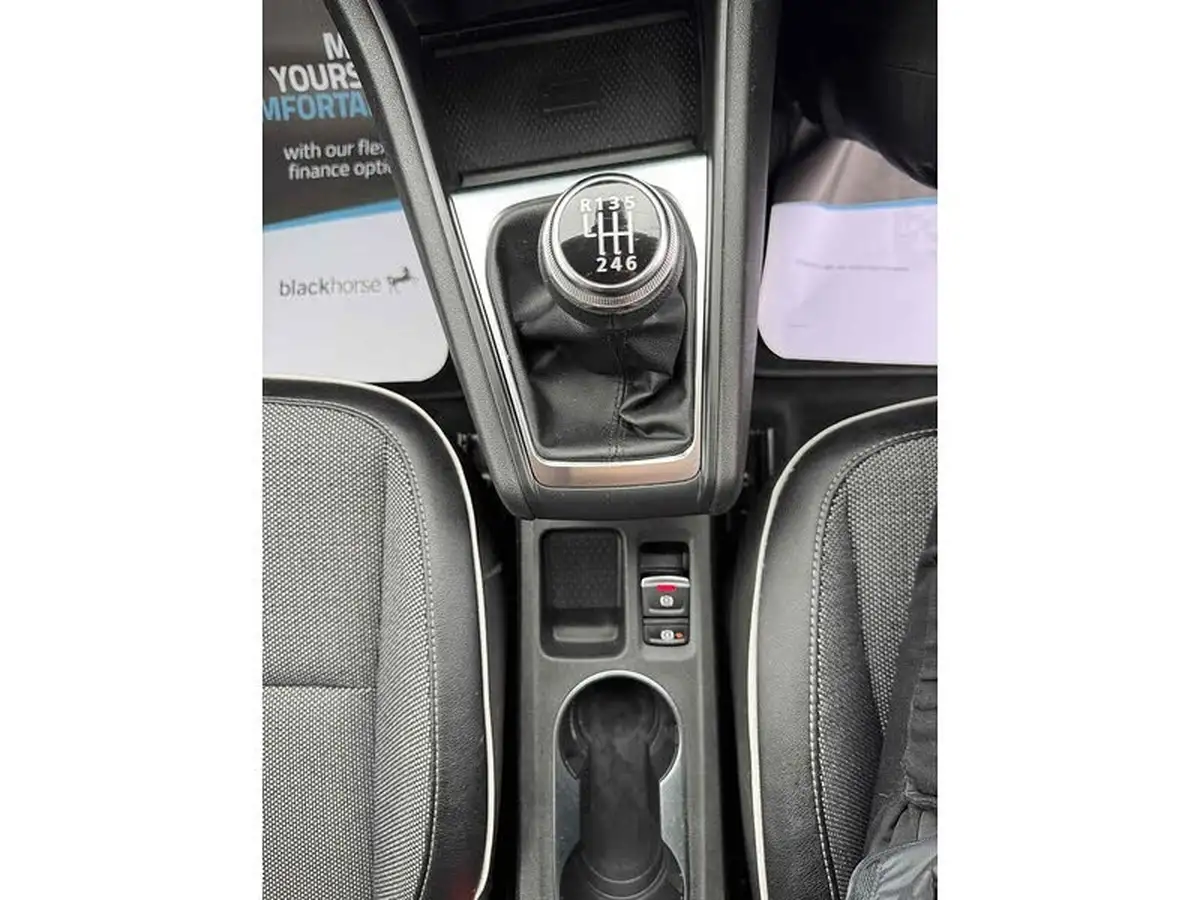 2022-renault-captur-10-tce-s-edition-big-32