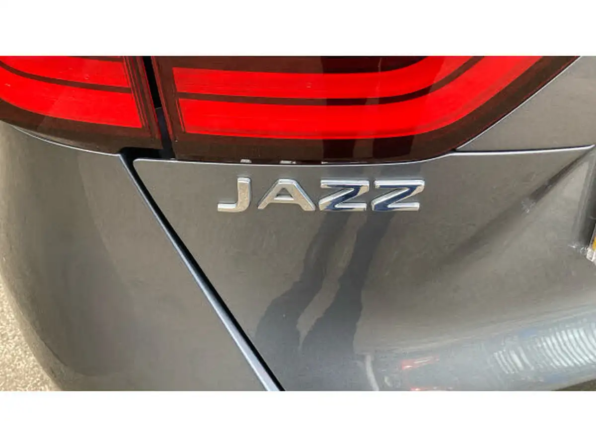 2021-honda-jazz-15-i-mmd-ex-107ps-big-32