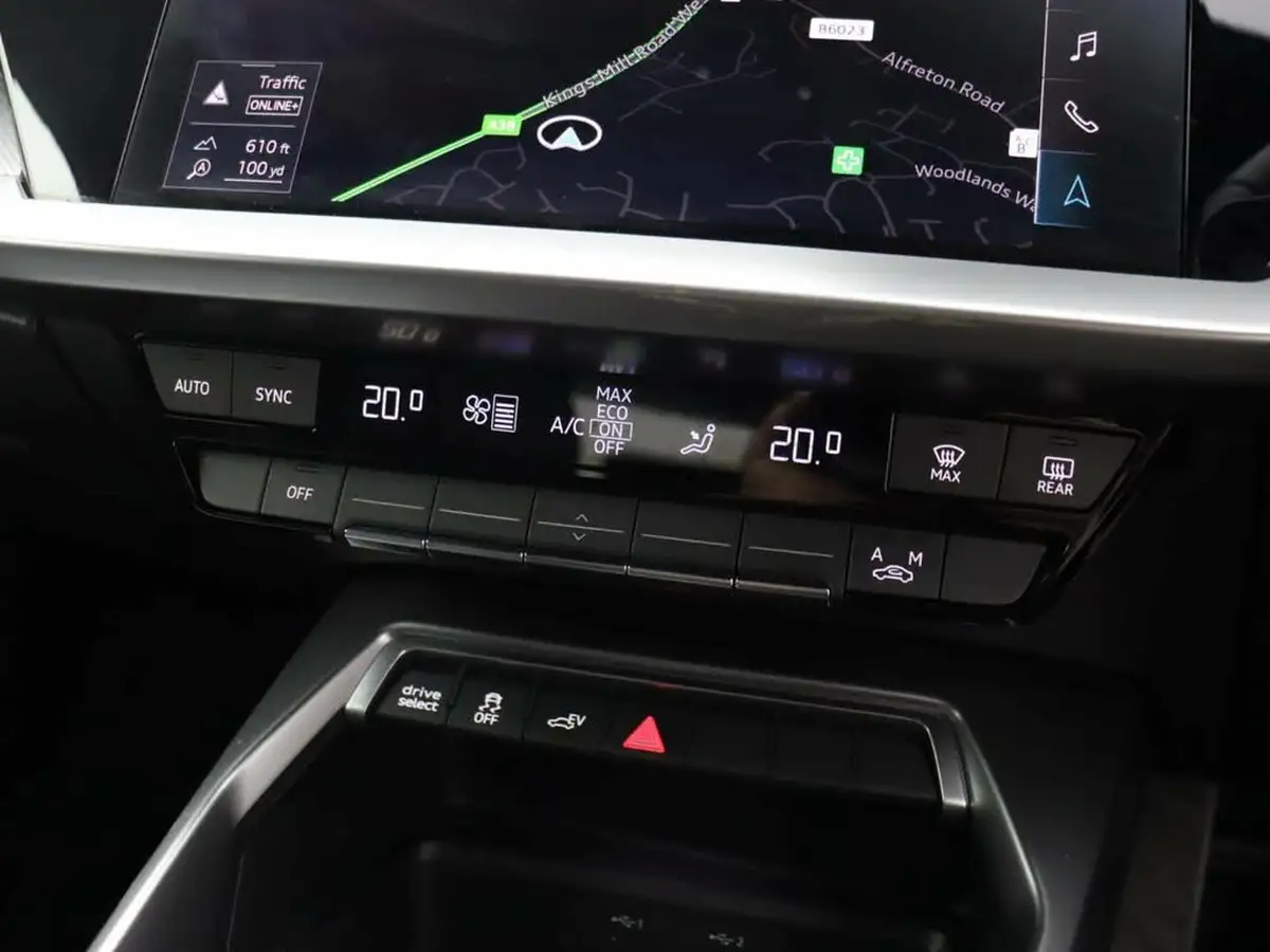 2024-audi-a3-14-40-tfsi-e-s-line-big-32