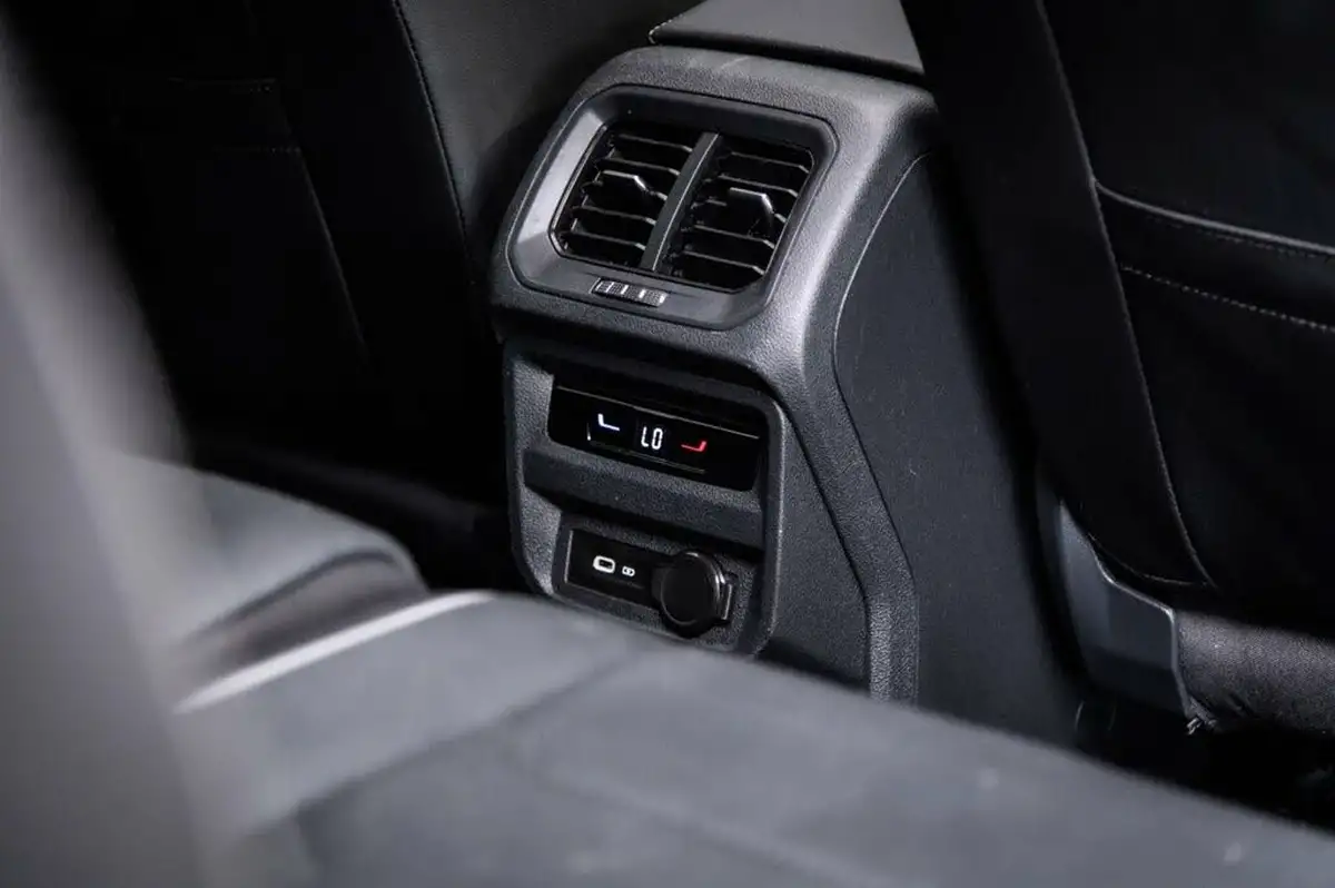 2023-volkswagen-tiguan-allspace-20tdi-r-line-150ps-big-10