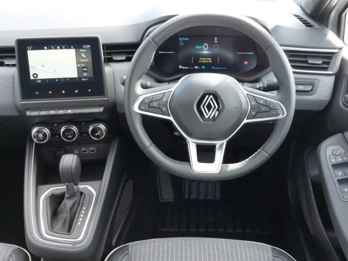 2024-renault-clio-16-techno-big-6