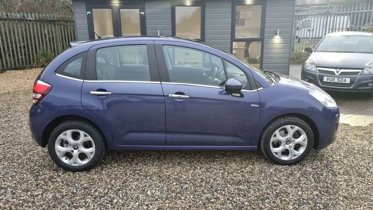 2014-citroen-c3-16-exclusive-auto-big-6