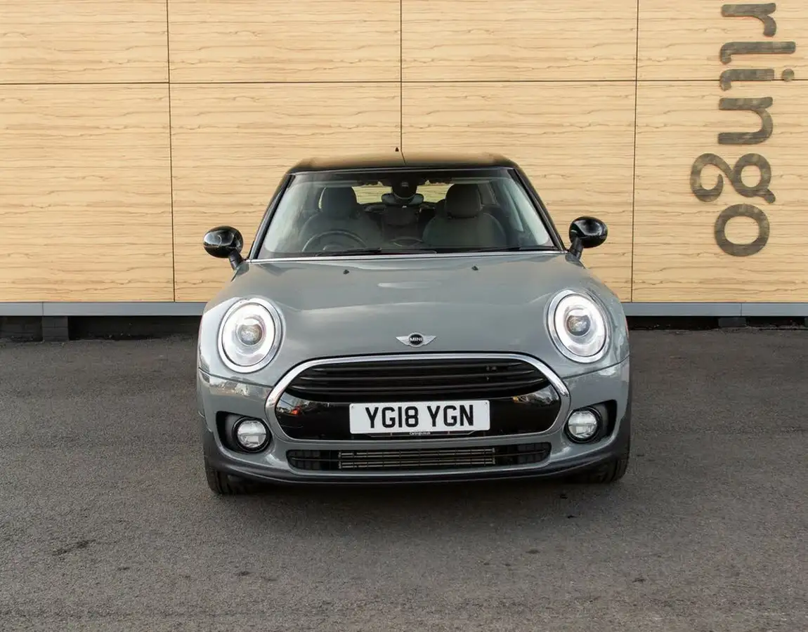 2018-mini-clubman-15-cooper-auto-big-5