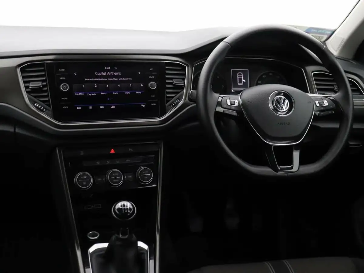 2019-volkswagen-t-roc-20tdi-design-big-13