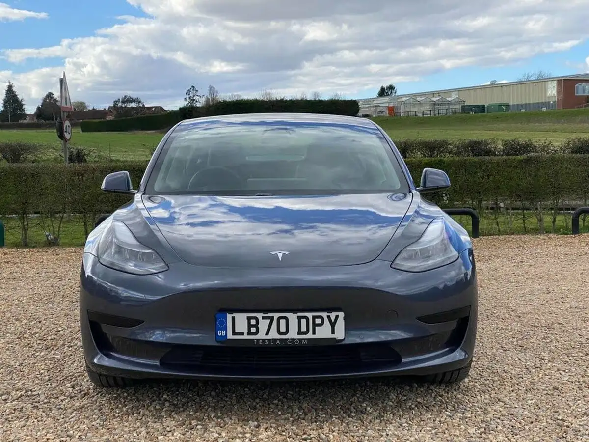 2020-tesla-model-3-e-standard-plus-big-1