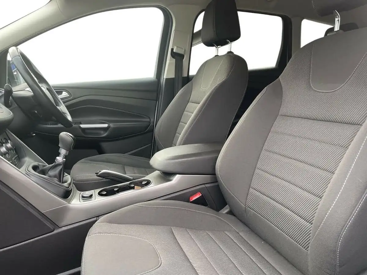 2015-ford-kuga-20tdci-zetec-150ps-big-7