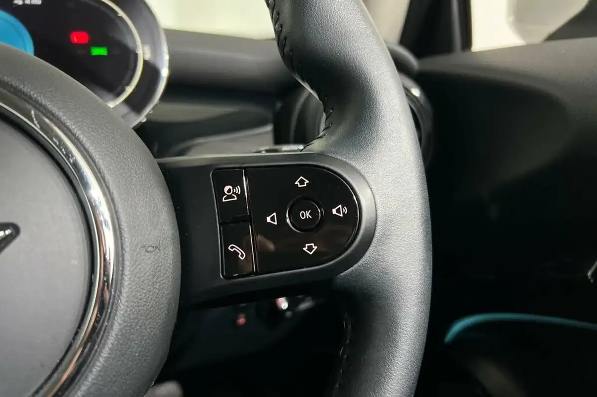 2021-mini-cooper-e-cooper-s-1-big-24