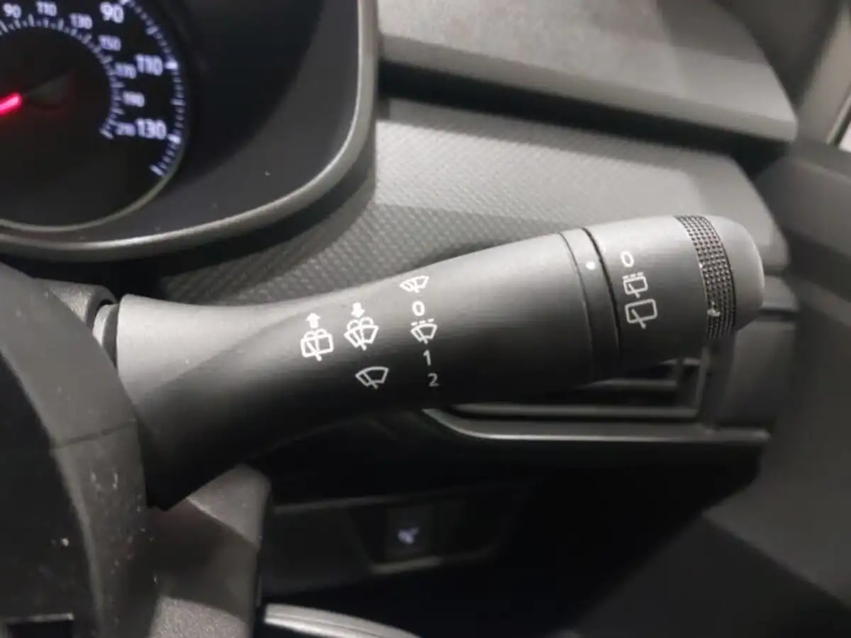 2022-dacia-jogger-10-tce-essential-big-15