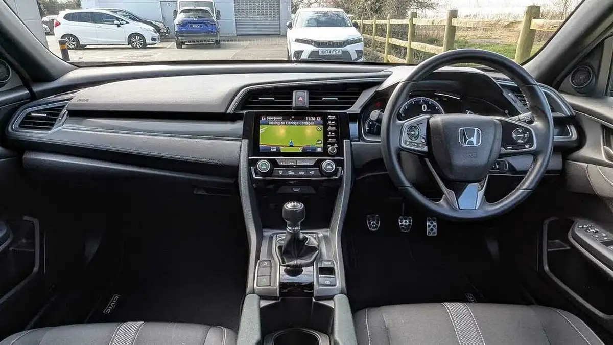 2021-honda-civic-10-vtec-turbo-sr-hatchback-5d-big-3