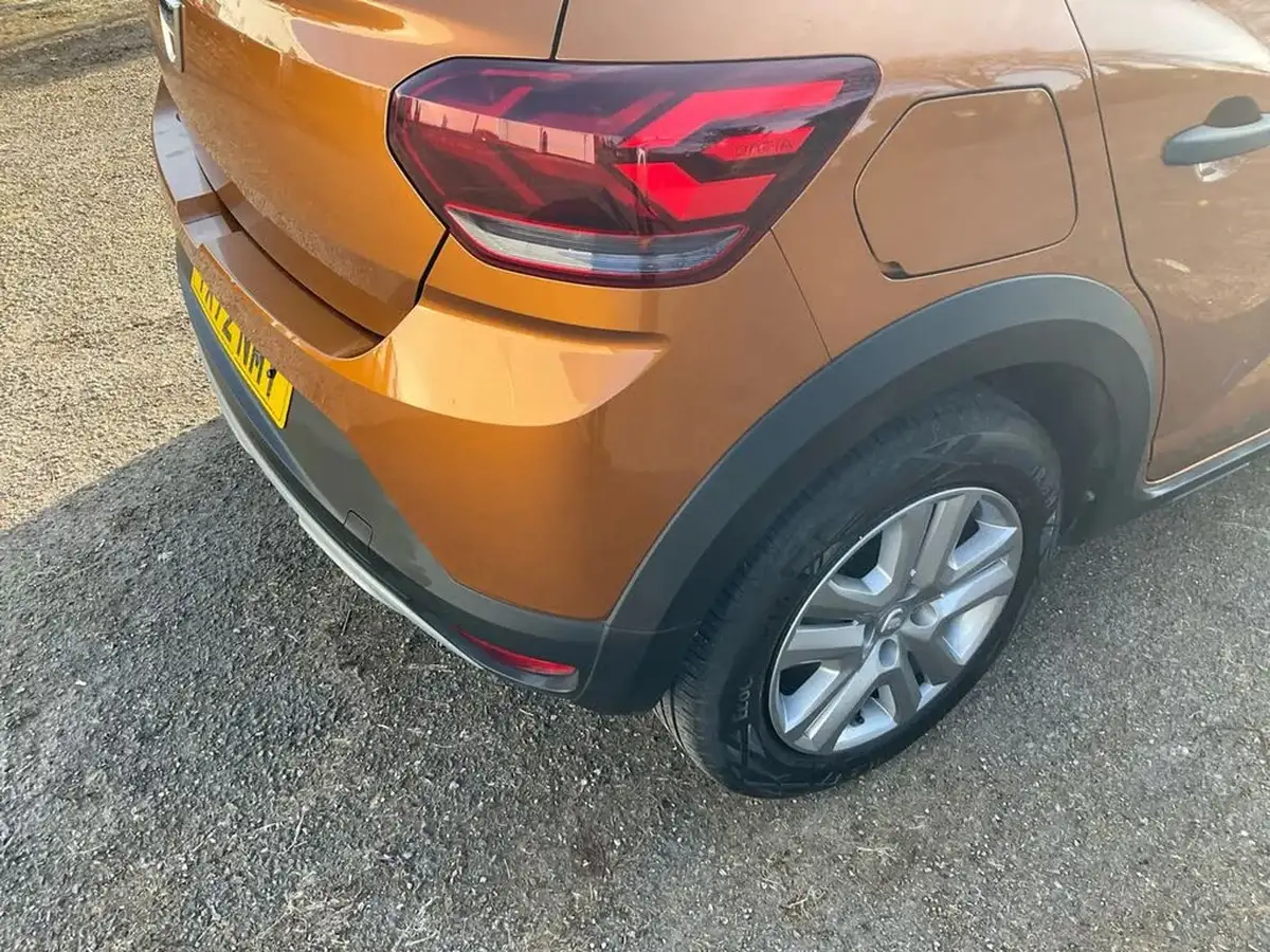 2022-dacia-sandero-stepway-10-tce-essential-90bhp-big-16