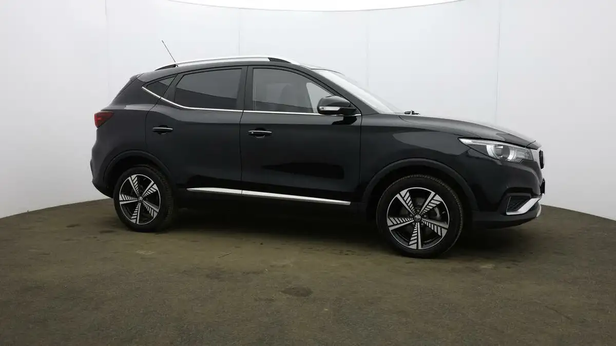2021-mg-zs-suv-e-exclusive-ev-big-42