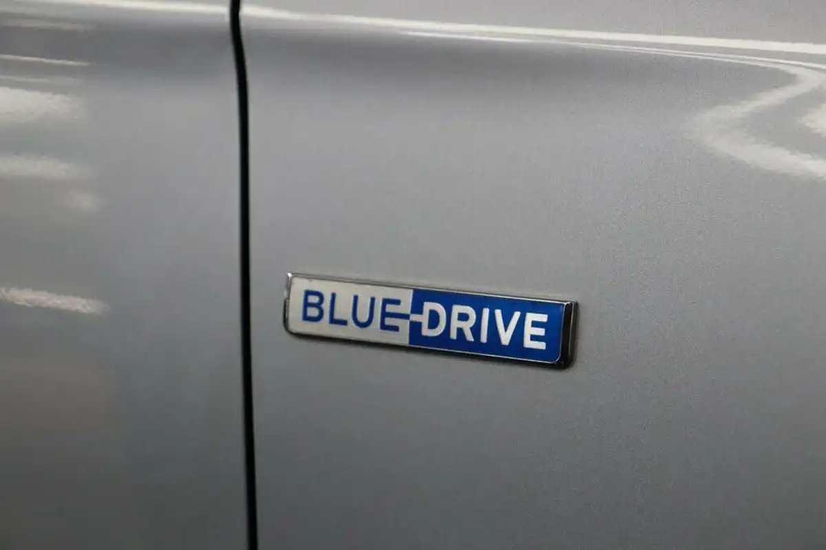 2021-hyundai-ioniq-16-gdi-premium-se-hybrid-big-14