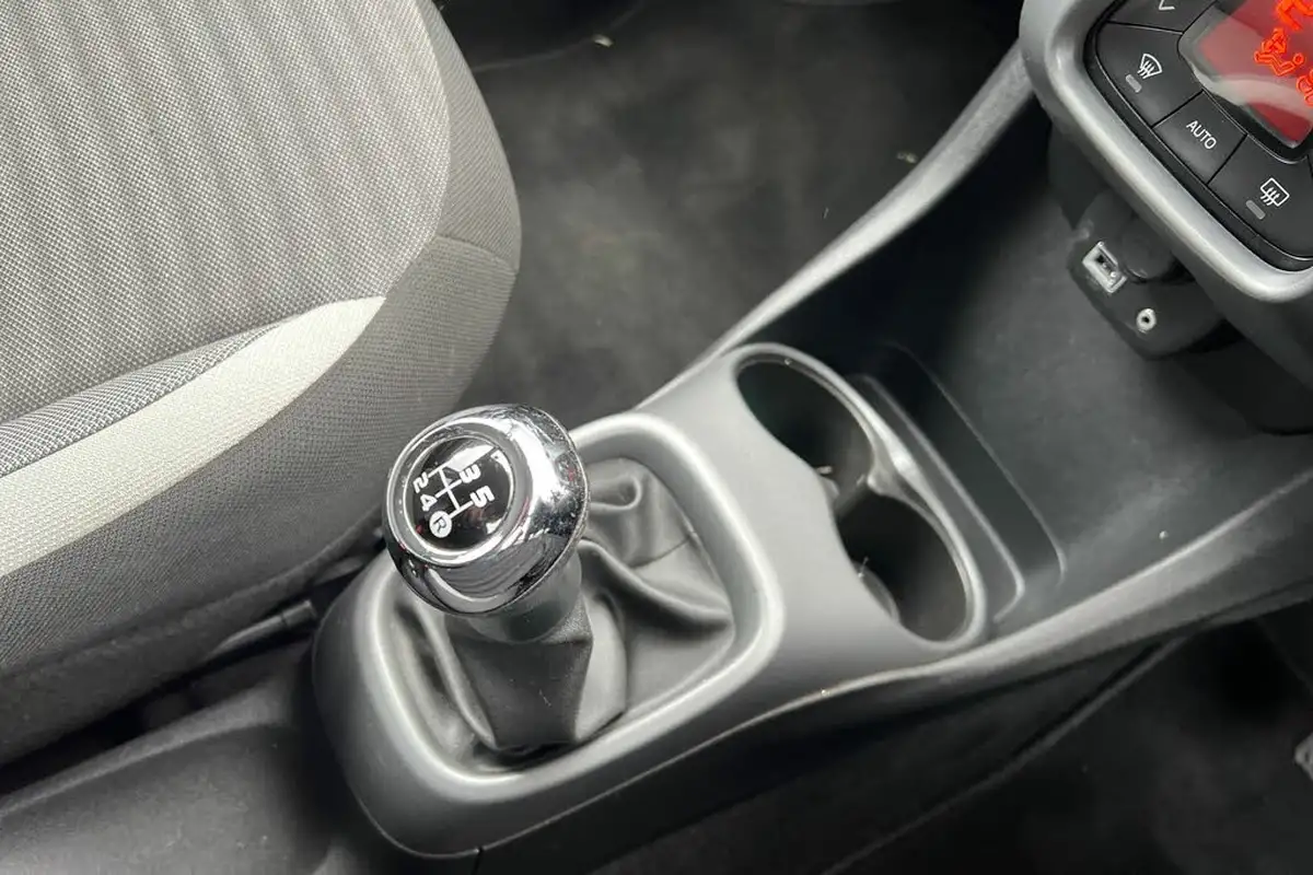 2018-toyota-aygo-10-vvt-i-x-plore-big-11