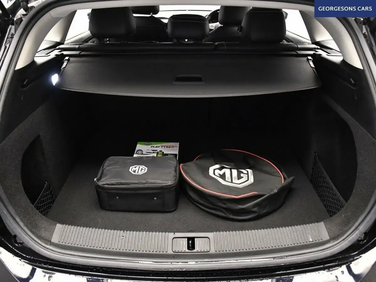 2022-mg-mg5-e-exclusive-ev-long-range-big-8