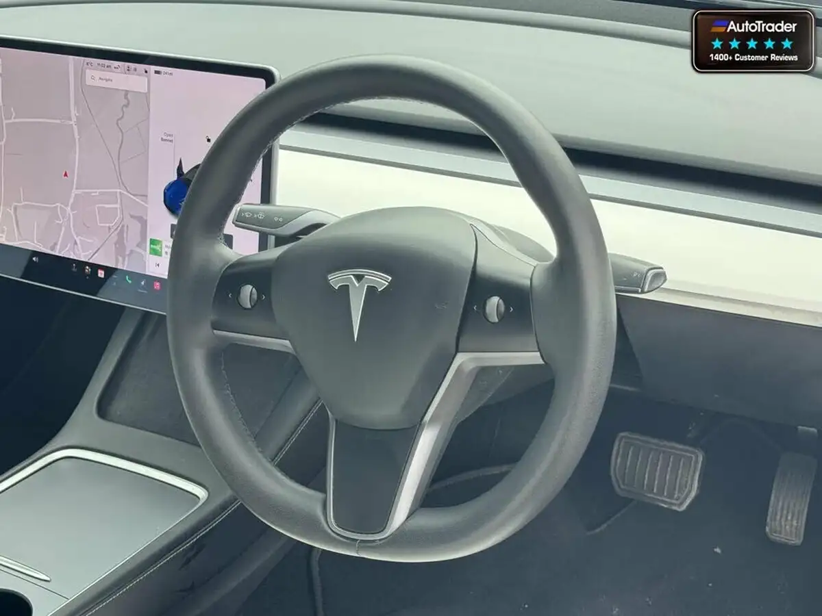 2020-tesla-model-3-e-long-range-big-10