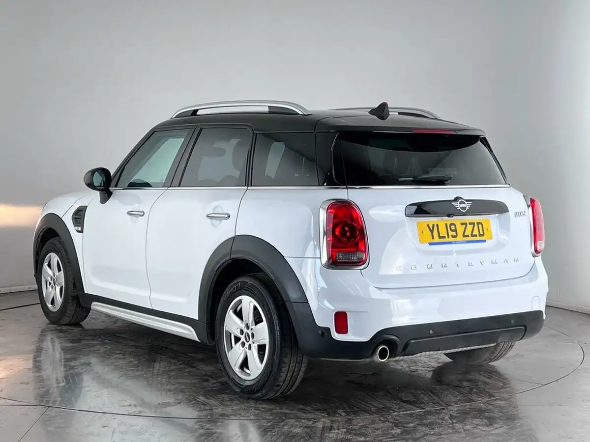 2019-mini-countryman-15-cooper-classic-auto-big-2