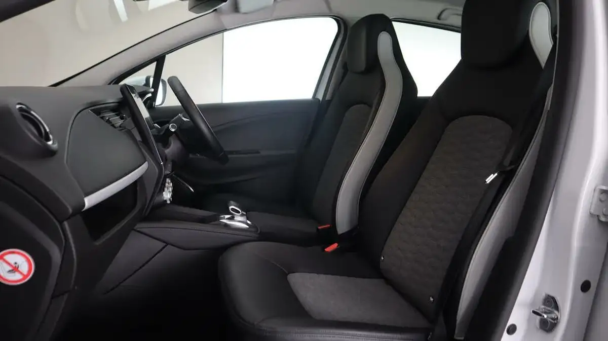 2020-renault-zoe-e-i-gt-line-big-14