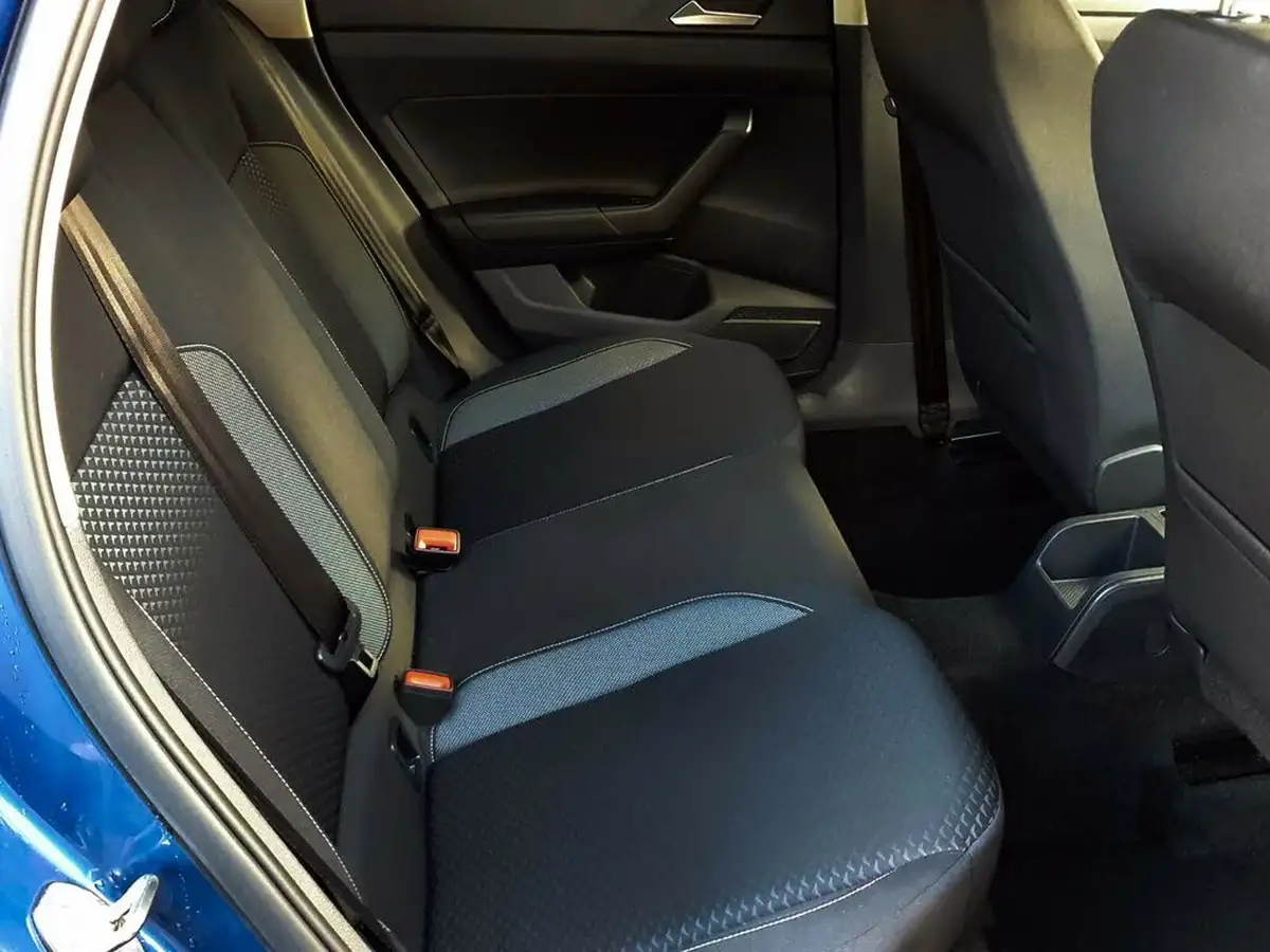 2021-volkswagen-polo-10-tsi-active-dsg-big-12