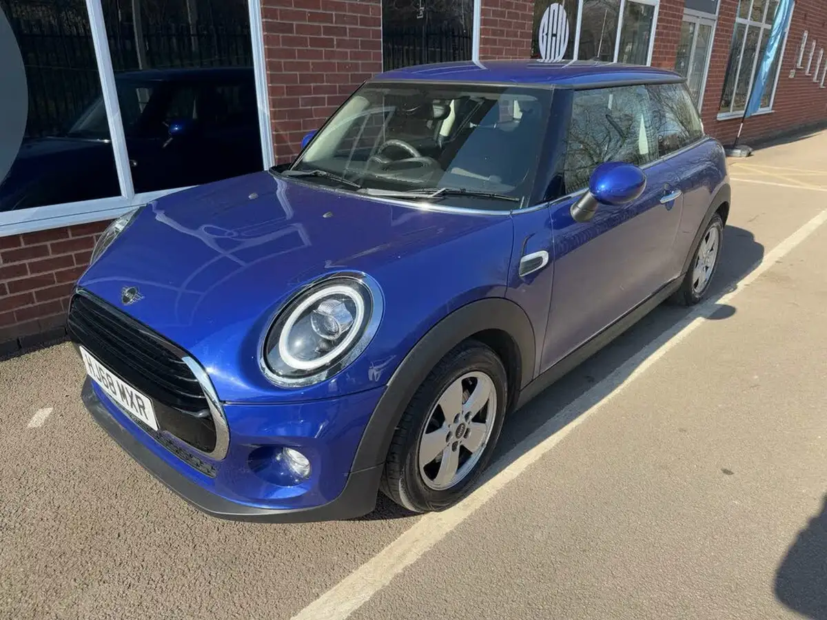 2018-mini-cooper-15-cooper-series-ii-ss-hatchback-3d-big-4