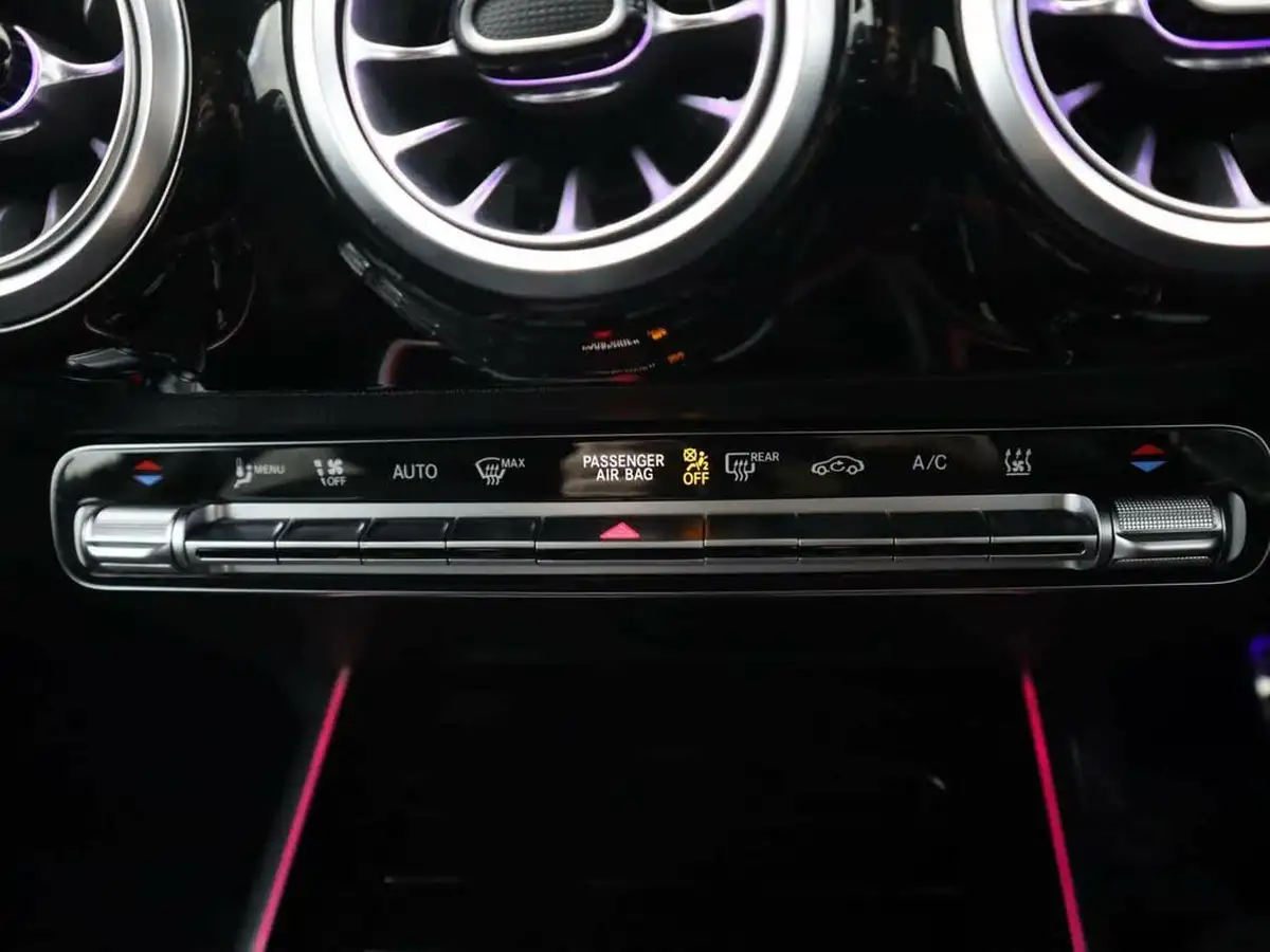 2021-mercedes-benz-eqa-e-eqa-300-amg-line-big-18