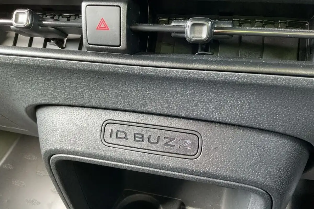 2024-volkswagen-id-buzz-cargo-e-commerce-plus-286ps-79kwh-big-23