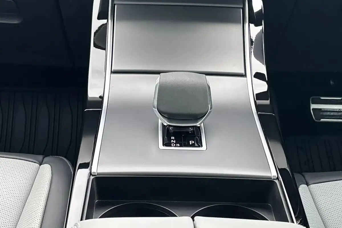 2024-land-rover-range-rover-evoque-15-p270e-dynamic-hse-big-13