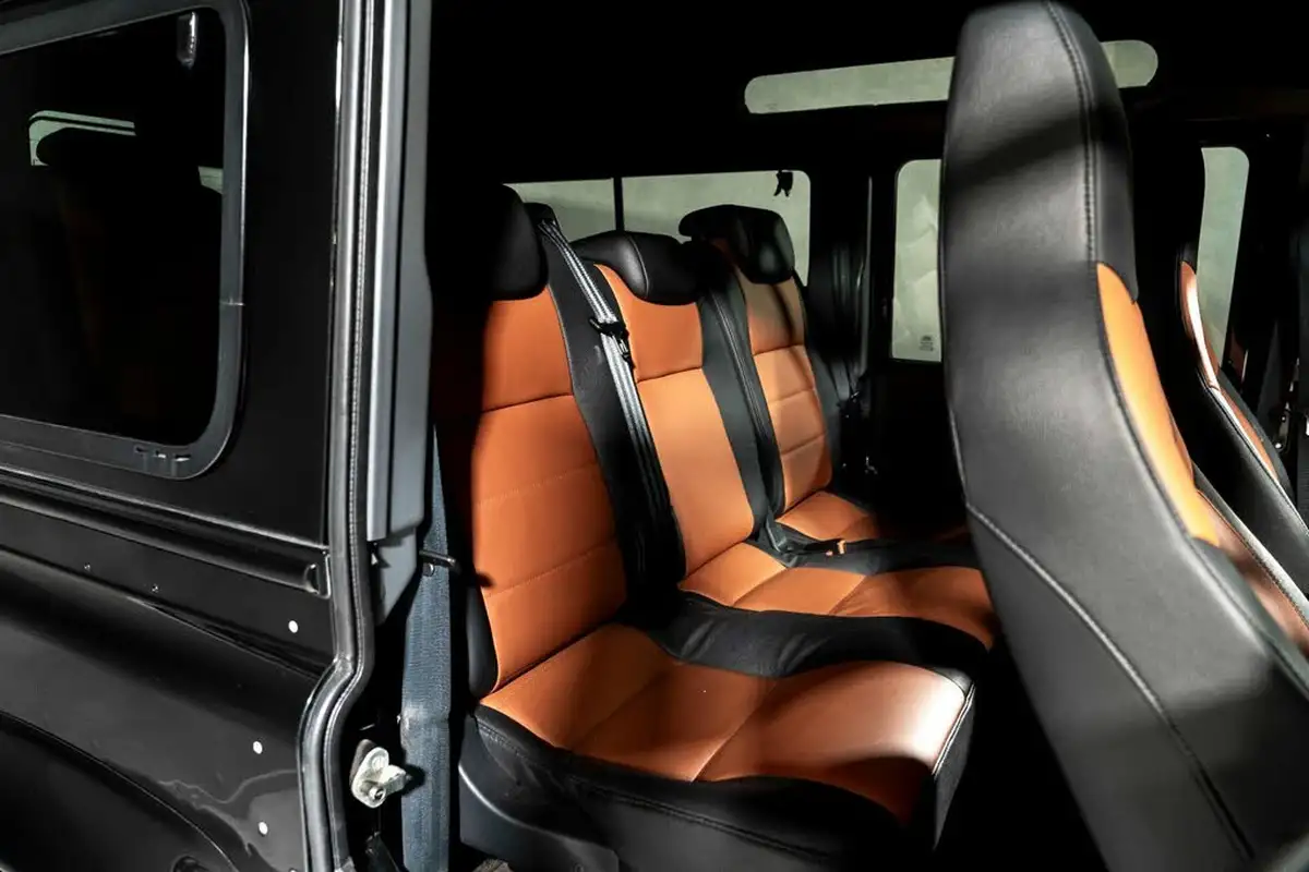 2016-land-rover-110-defender-22td-xs-22i-station-wagon-5-drs-big-13