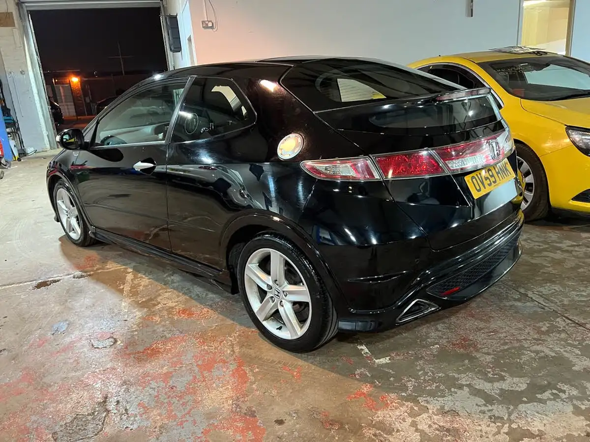 2009-honda-civic-18-type-s-gt-i-vtec-big-2