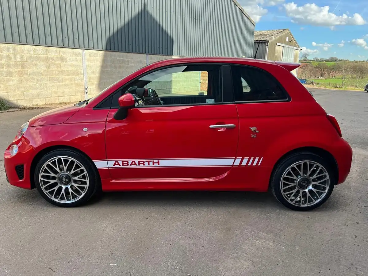 2019-abarth-595-14-tjet-big-2