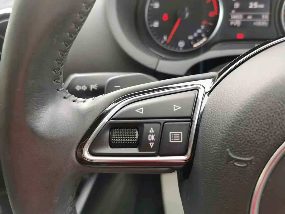 2013-audi-a3-big-12