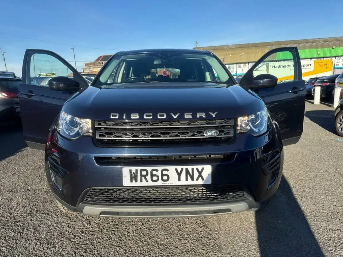 2017-land-rover-discovery-sport-20td4-se-180ps-station-wagon-auto-big-2