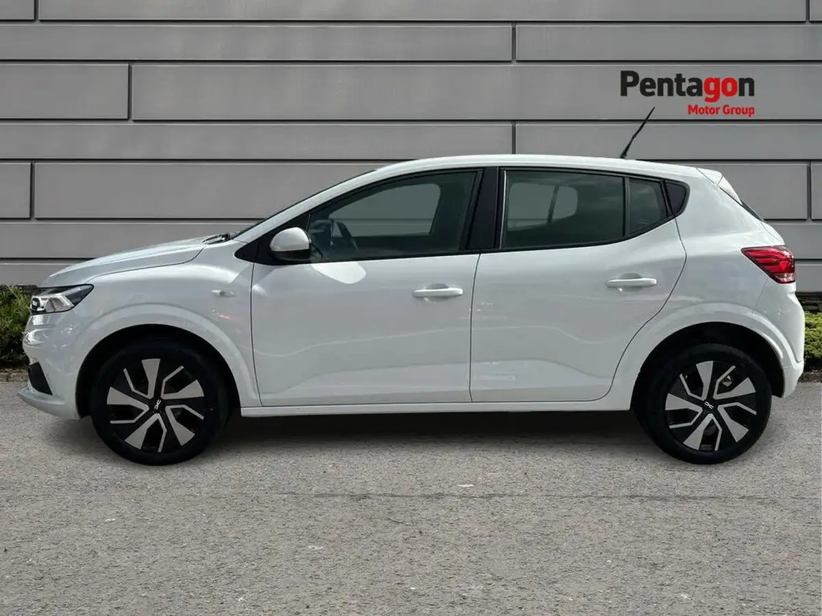 2024-dacia-sandero-10-tce-expression-90bhp-big-11