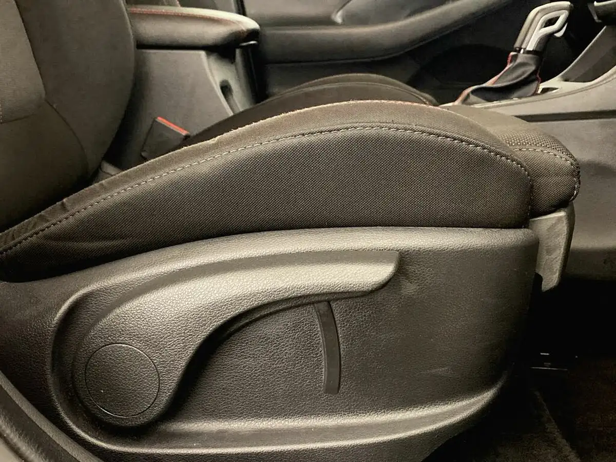 2022-hyundai-i30-15-t-gdi-n-line-hatchback-dct-big-13