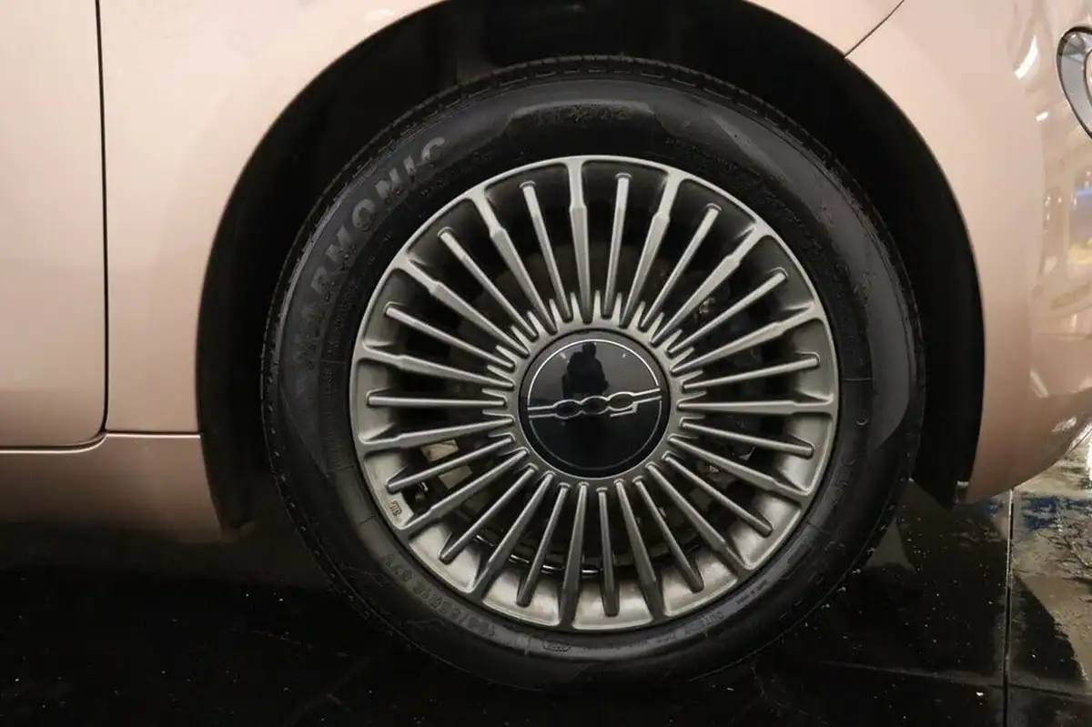 2021-fiat-500-e-icon-big-31